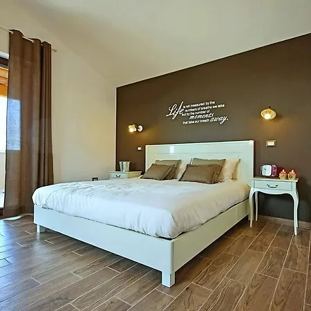 Roza Holiday home *