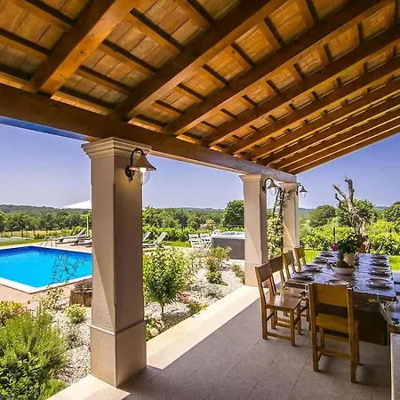 Holiday home Roza