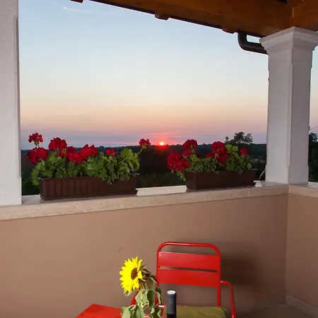 Roza Villa *