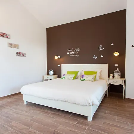 Roza Villa